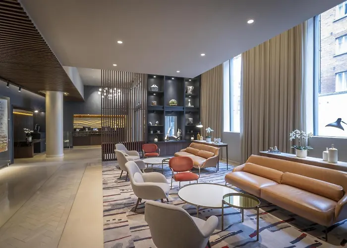 Morrison , Curio Collection By Hilton